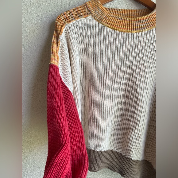 BDG Mika Pullover Oversized Colorblock Knit Sweater Size Small NEW Cream Orange - Picture 2 of 8
